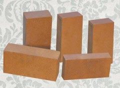 What are the differences between high alumina refractory bricks and magnesium bricks?